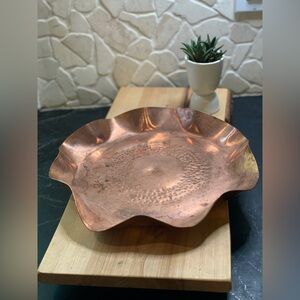 VINTAGE | Wavy Copper Bowl